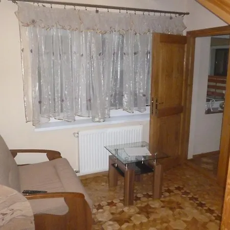 Pod Groniami Hotel *