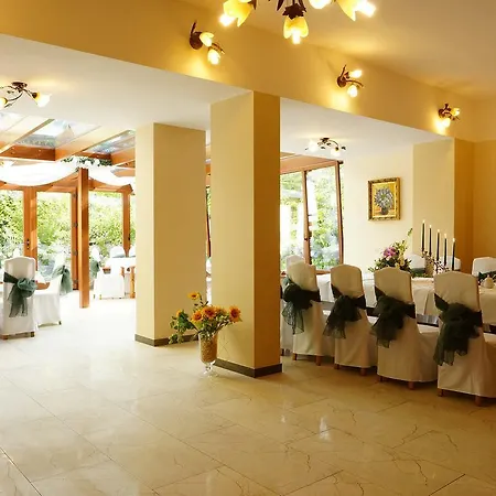 Hotel Pod Groniami *