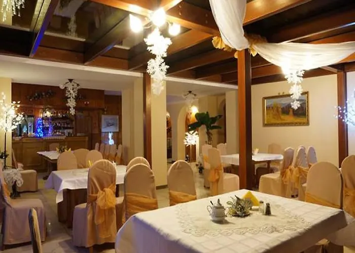 Pod Groniami * أوسترون